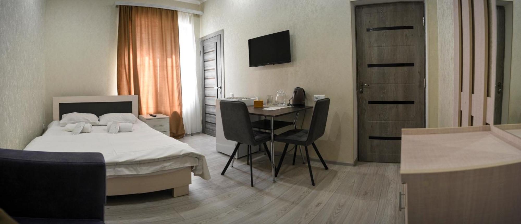 Dom Adonis Hotel Dilijan Bagian luar foto