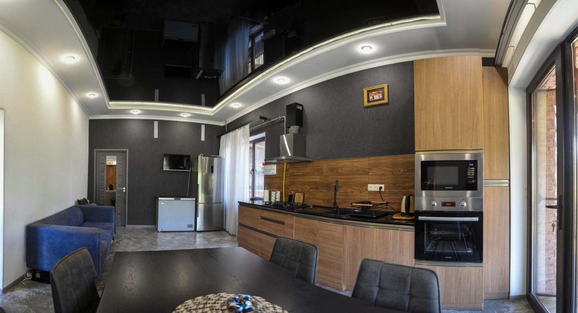 Dom Adonis Hotel Dilijan Bagian luar foto