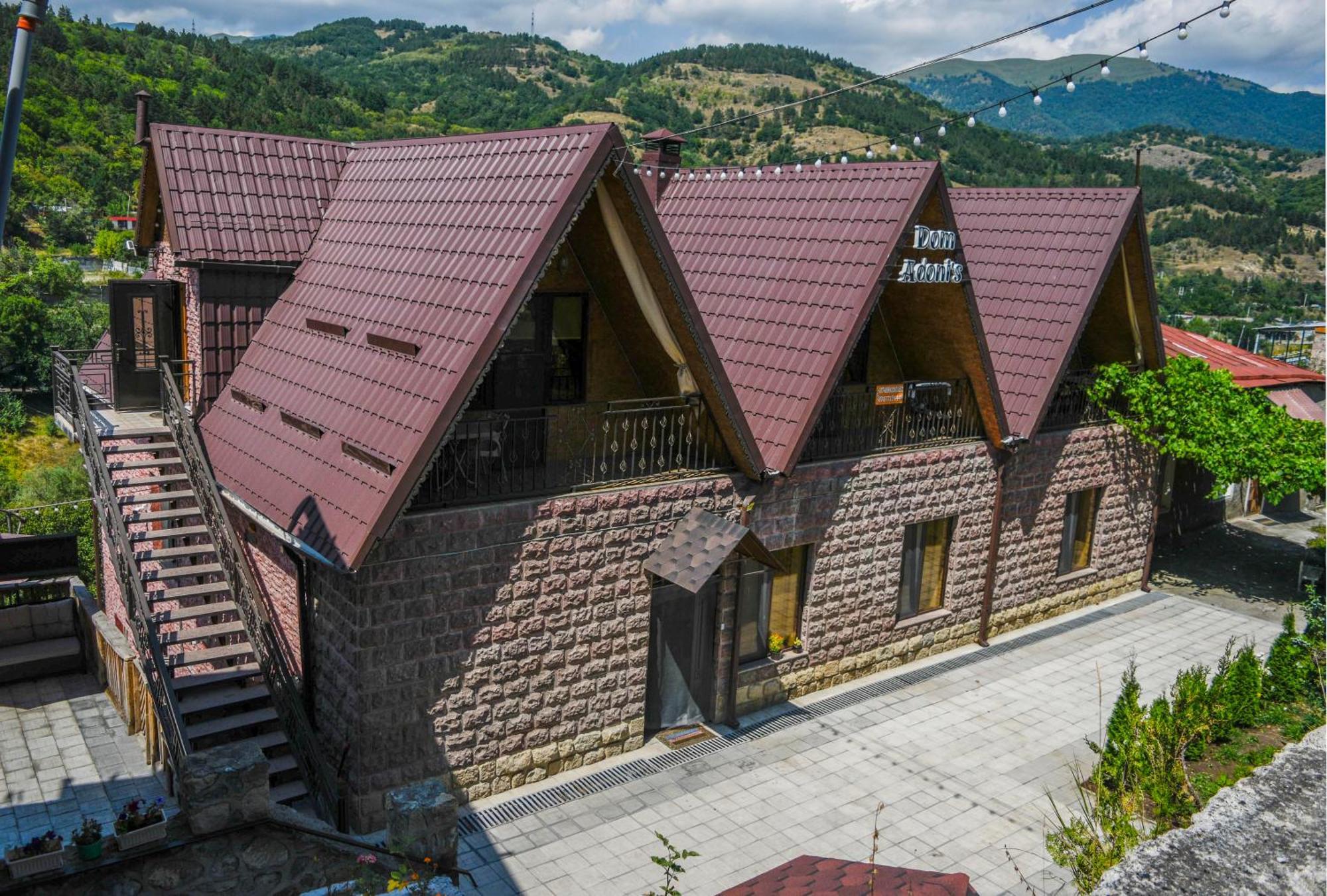 Dom Adonis Hotel Dilijan Bagian luar foto