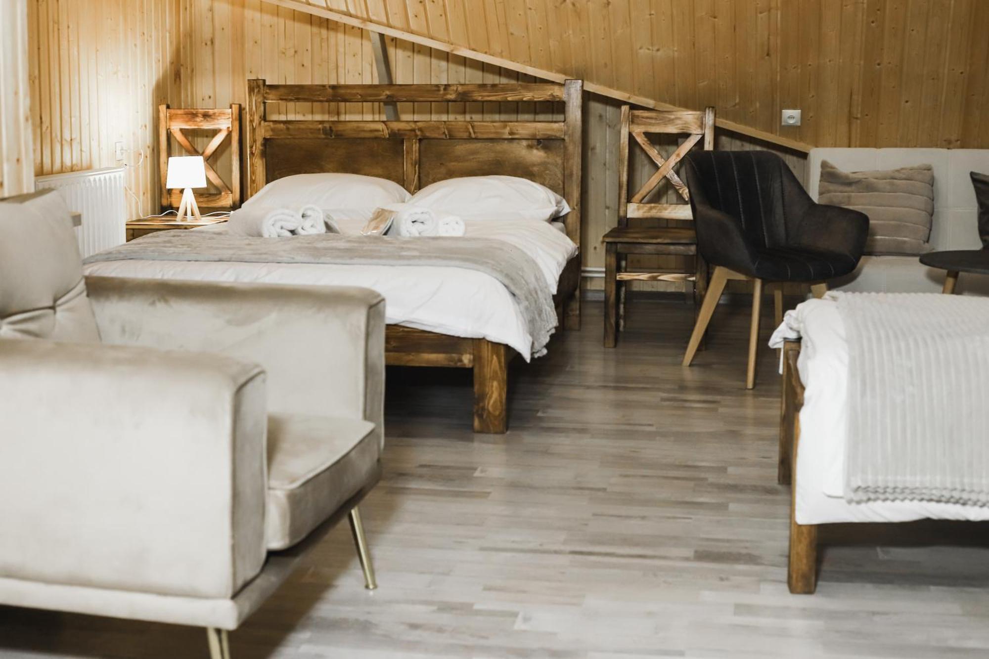 Dom Adonis Hotel Dilijan Bagian luar foto